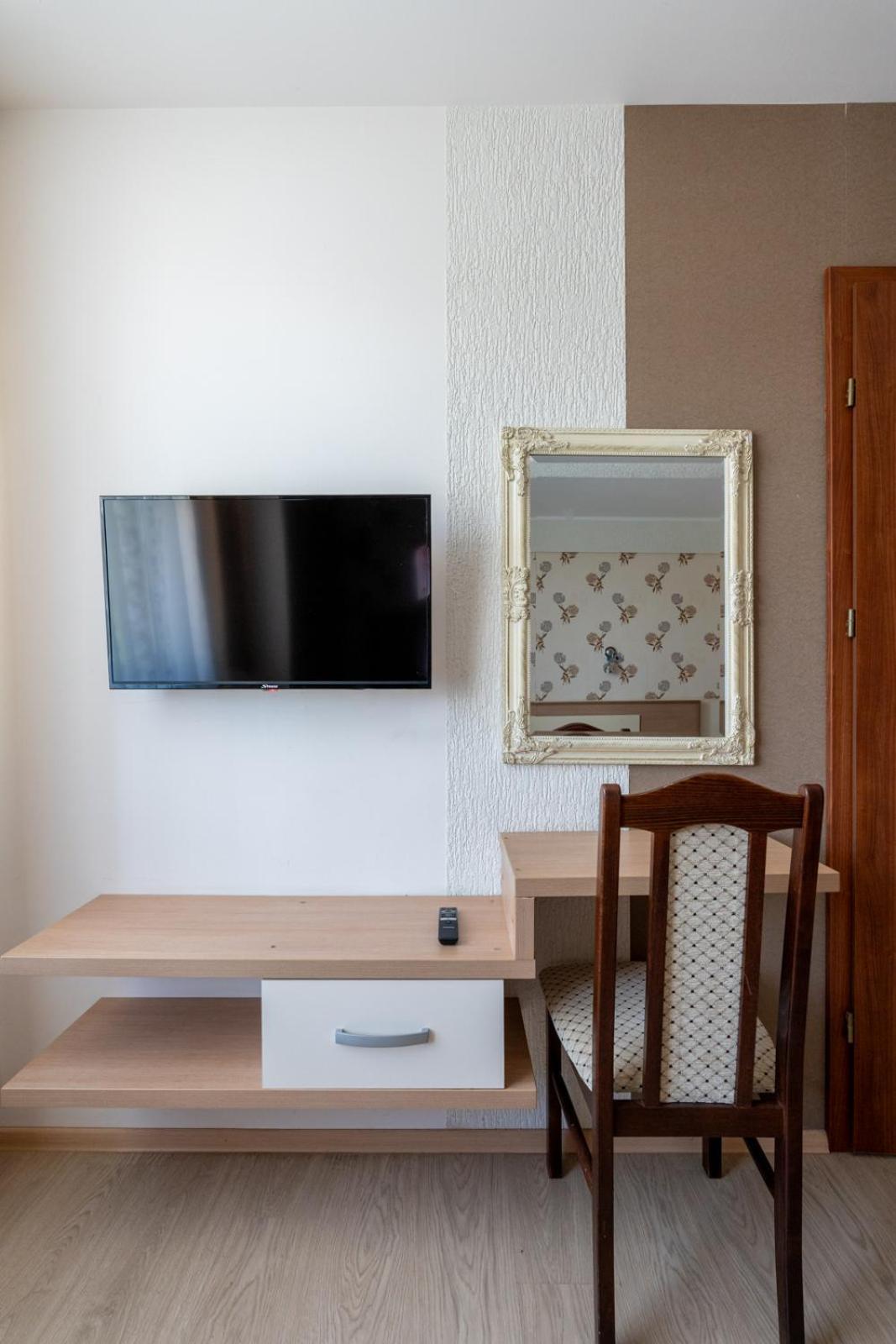 Faraway Aparthotel Near Vienna Airport With Anytime Self Check In Bruck an der Leitha-i járás Szoba fotó