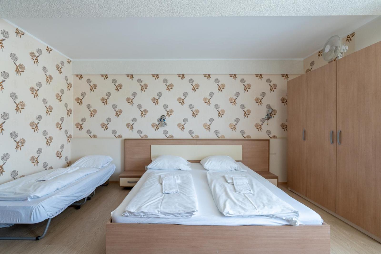 Faraway Aparthotel Near Vienna Airport With Anytime Self Check In Bruck an der Leitha-i járás Szoba fotó